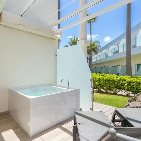 Barcelo Sands קורלחו