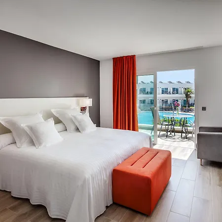 מלון Barcelo Sands