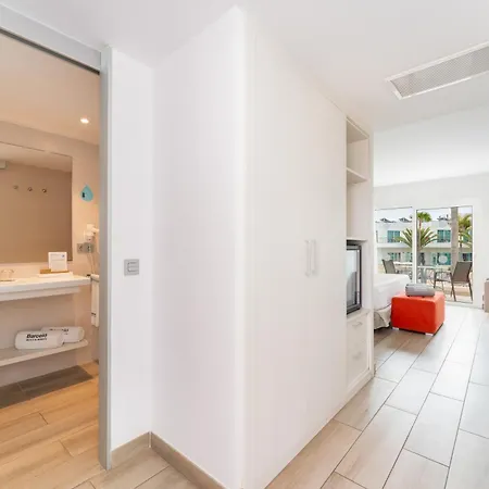 Ξενοδοχείο Barcelo Sands 4*