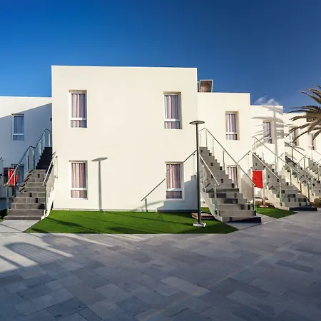 Barcelo Sands מלון קורלחו